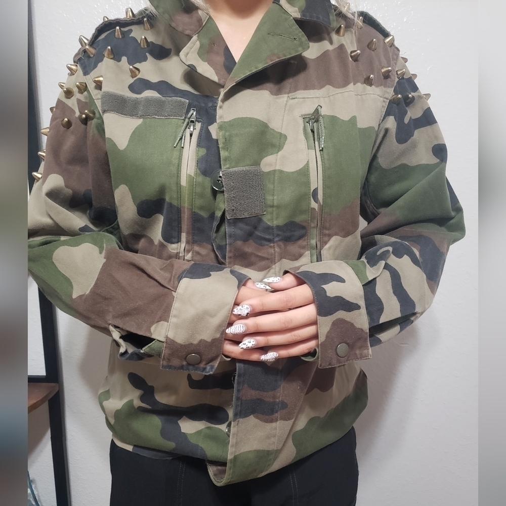 Women's Spiked Camouflage Military Jacket, Size M - Picture 5 of 17